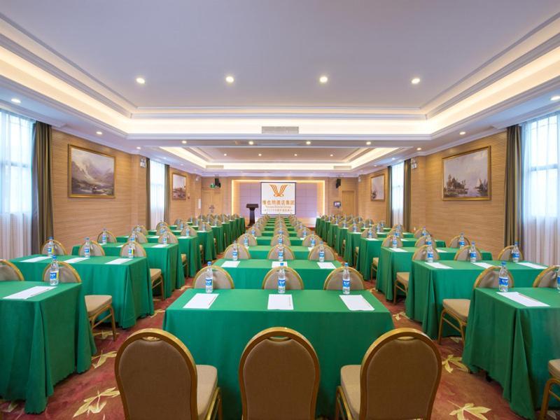 Vienna Hotel Meizhou Xingning District Plaza Libei Екстериор снимка